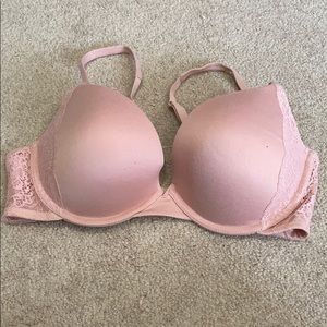 LOWEST PRICE!!Changeable pink bra with lace detail